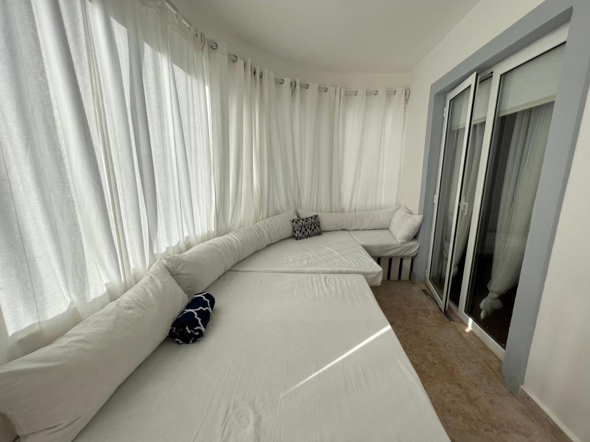 Caribbean Suites With Rooftop Pool Пунта-Кана Экстерьер фото