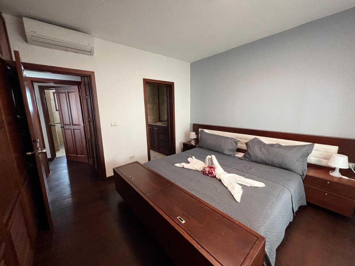Caribbean Suites With Rooftop Pool Пунта-Кана Экстерьер фото